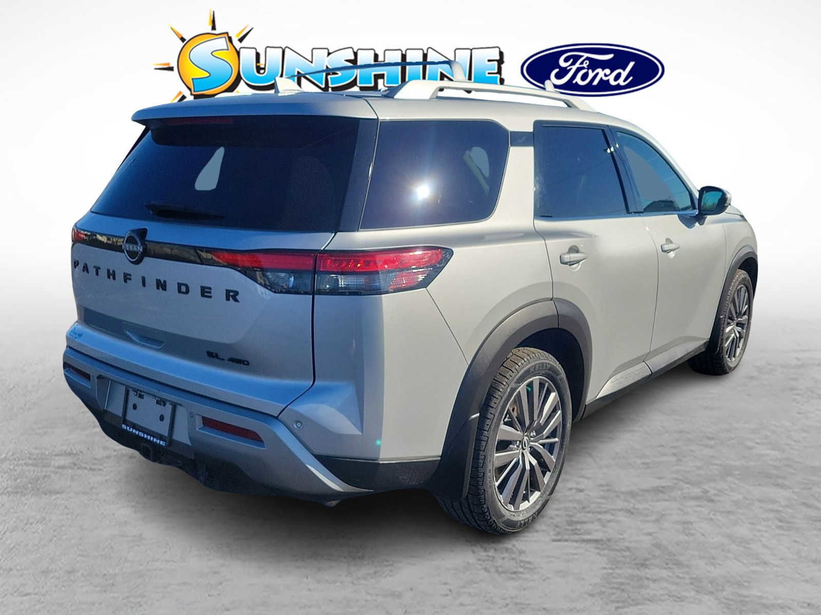 Used 2022 Nissan Pathfinder SL w/ SL Premium Package image 4