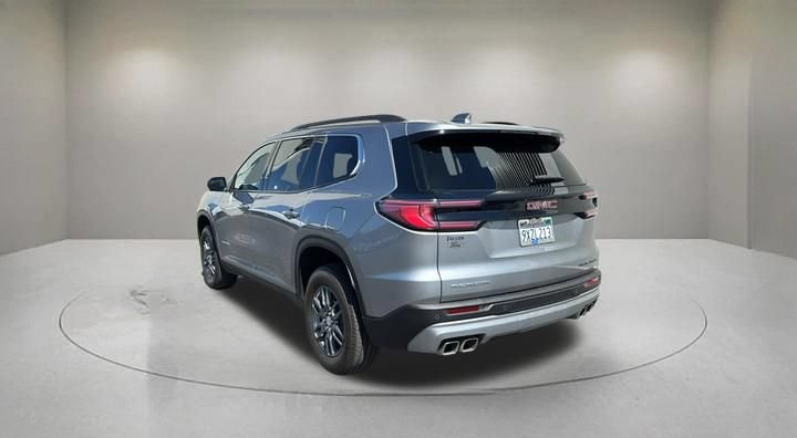 Used 2025 GMC Acadia Elevation FWD image 4