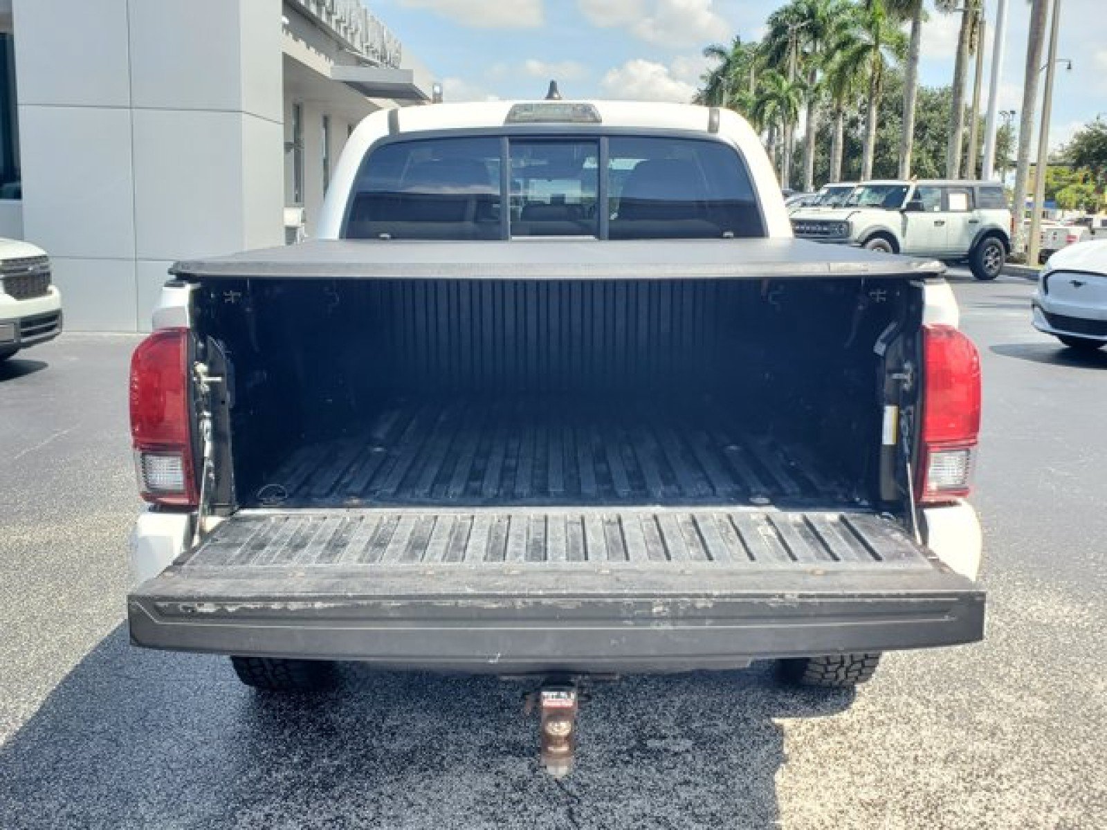 Used 2020 Toyota Tacoma SR w/ SR Convenience Package RWD image 7