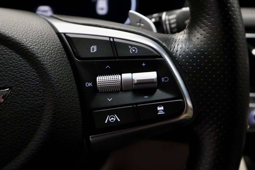 Used 2023 Genesis G70 2.0T image 30