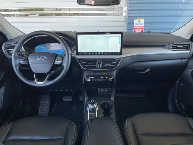 Certified 2025 Ford Escape Platinum AWD/4WD image 6