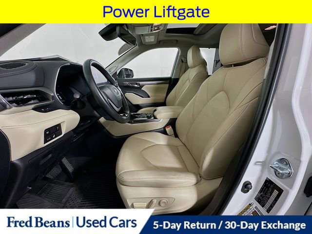 Used 2023 Toyota Highlander Limited image 23