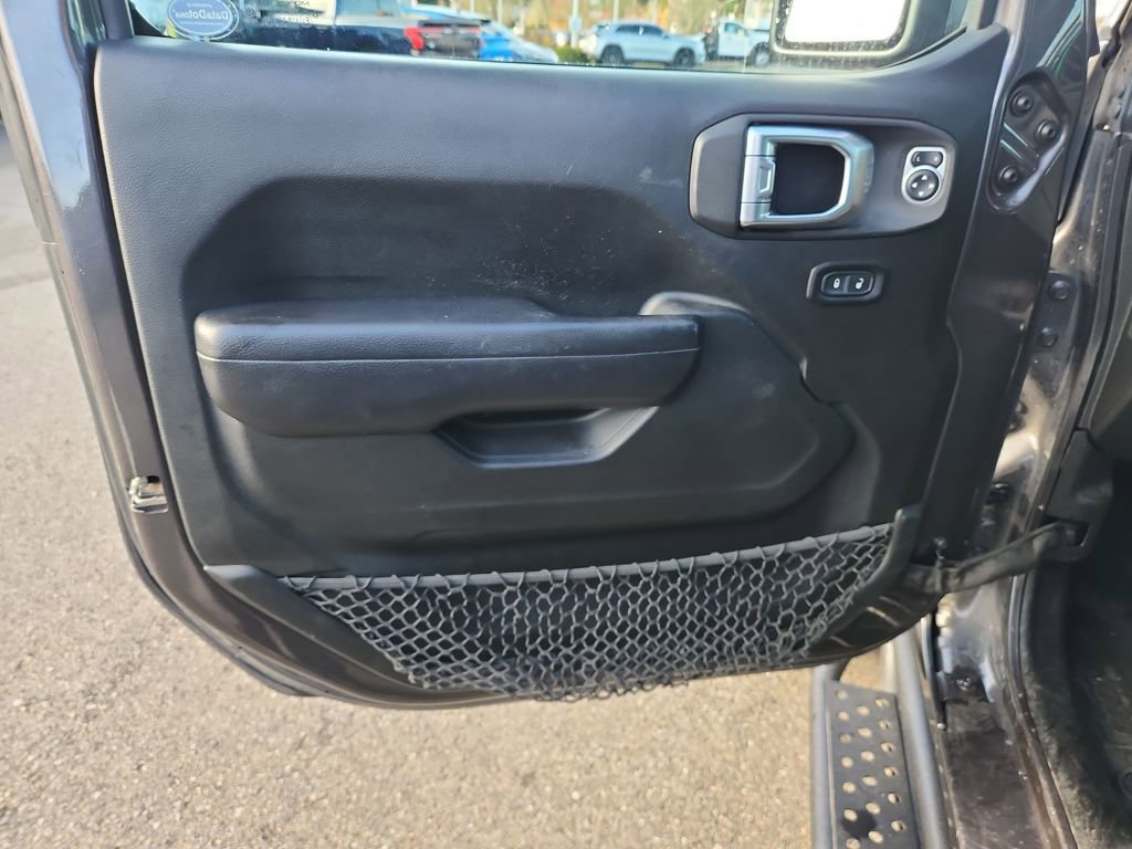 Used 2018 Jeep Wrangler Unlimited Sport S image 17