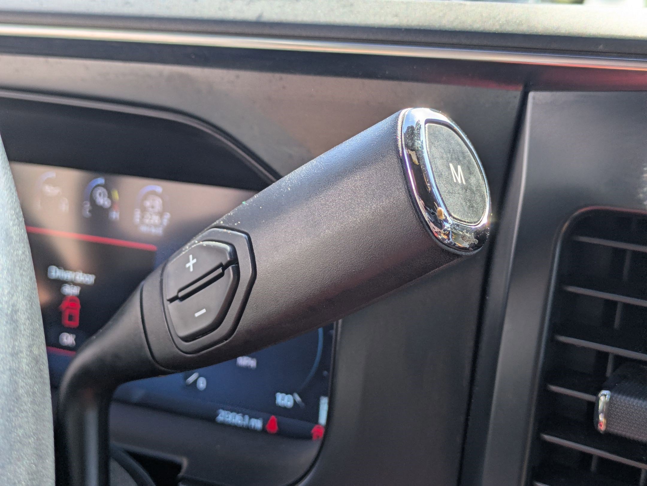 Certified 2023 Ford F250 Platinum w/ FX4 Off-Road Package AWD/4WD image 27