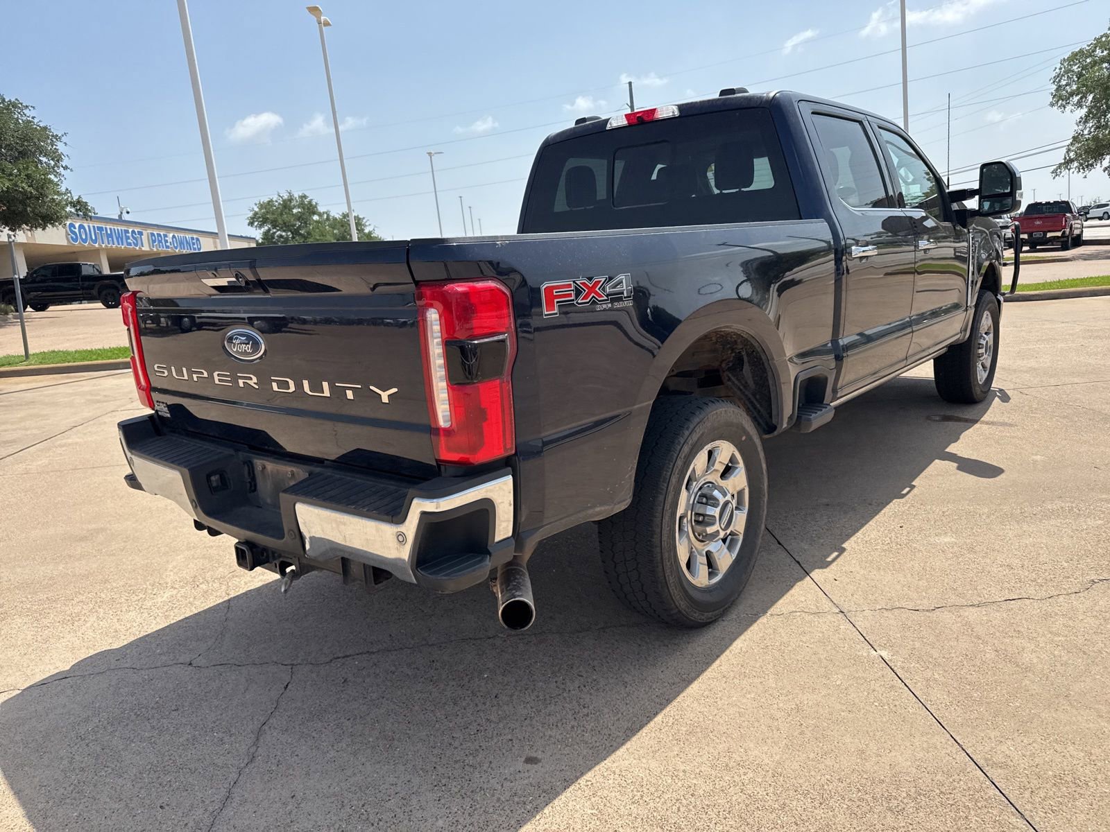 Certified 2024 Ford F250 Lariat w/ Lariat Ultimate Package AWD/4WD image 7