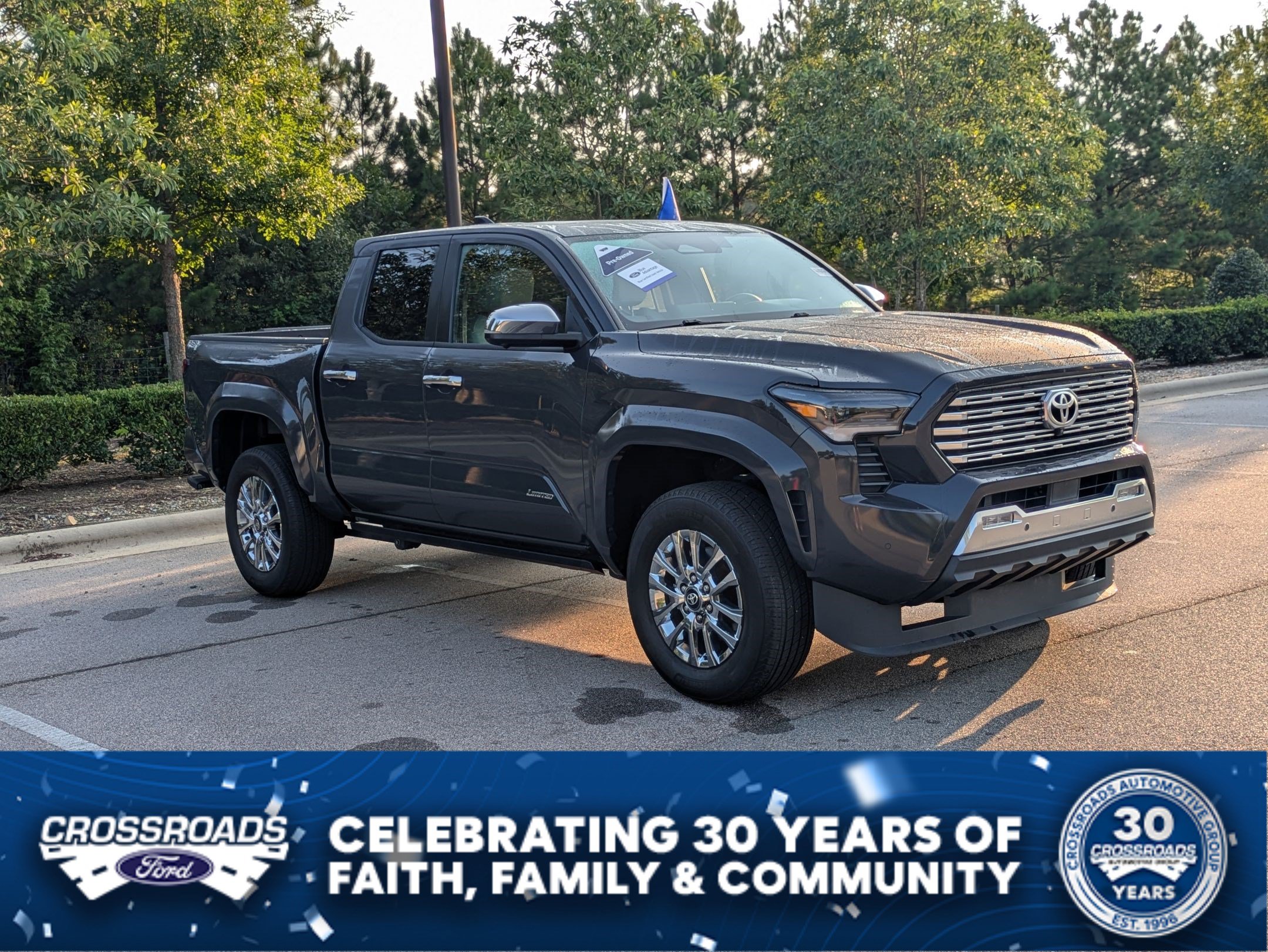 Used 2024 Toyota Tacoma Limited w/ Limited Package (LT)