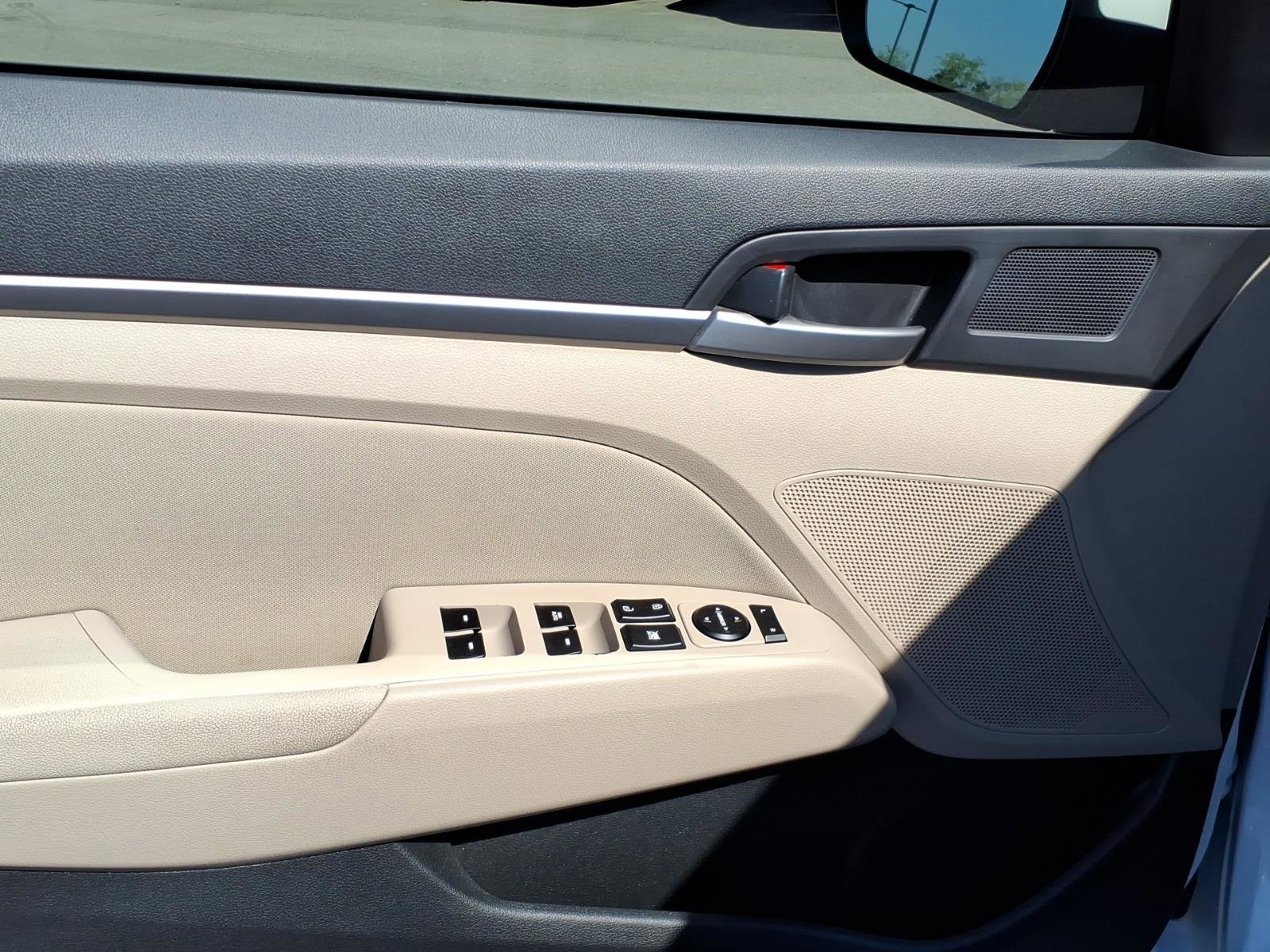 Used 2018 Hyundai Elantra Value Edition w/ Cargo Package image 10