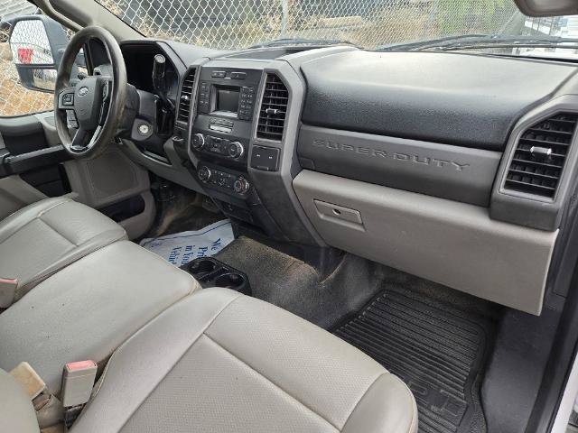 Certified 2019 Ford F550 2WD Regular Cab Super Duty image 6