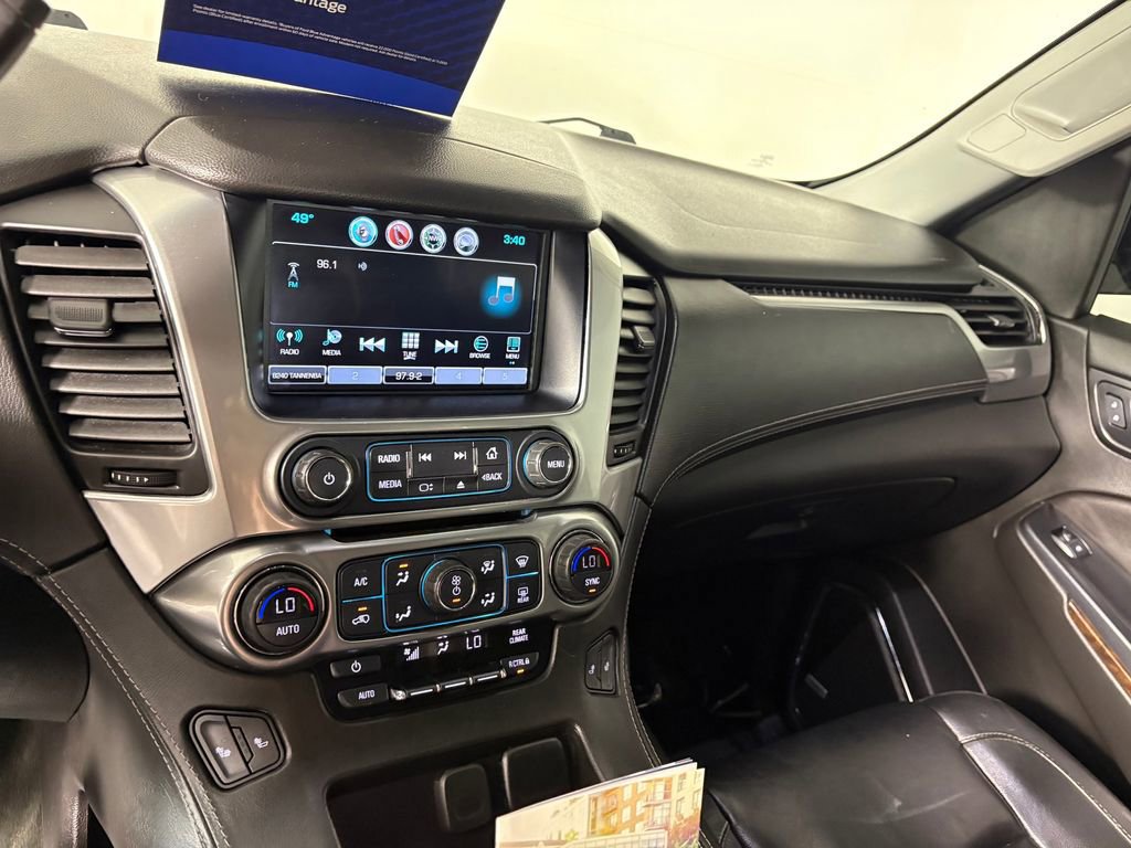 Used 2018 Chevrolet Suburban LT image 17
