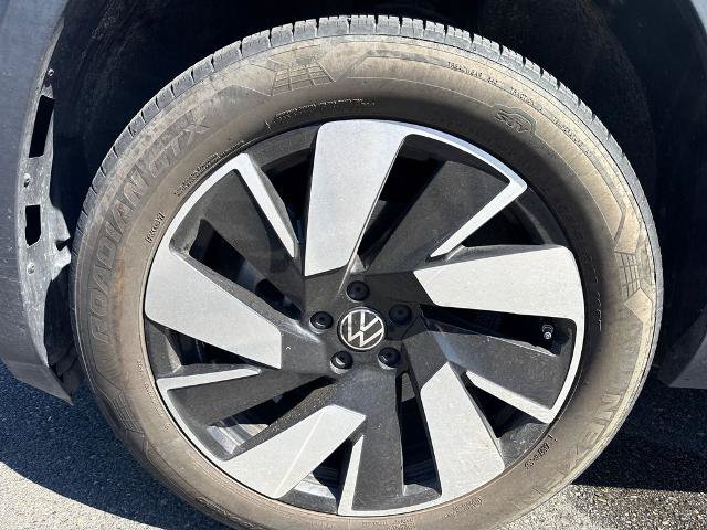 Used 2024 Volkswagen Atlas Cross Sport SE AWD/4WD image 14