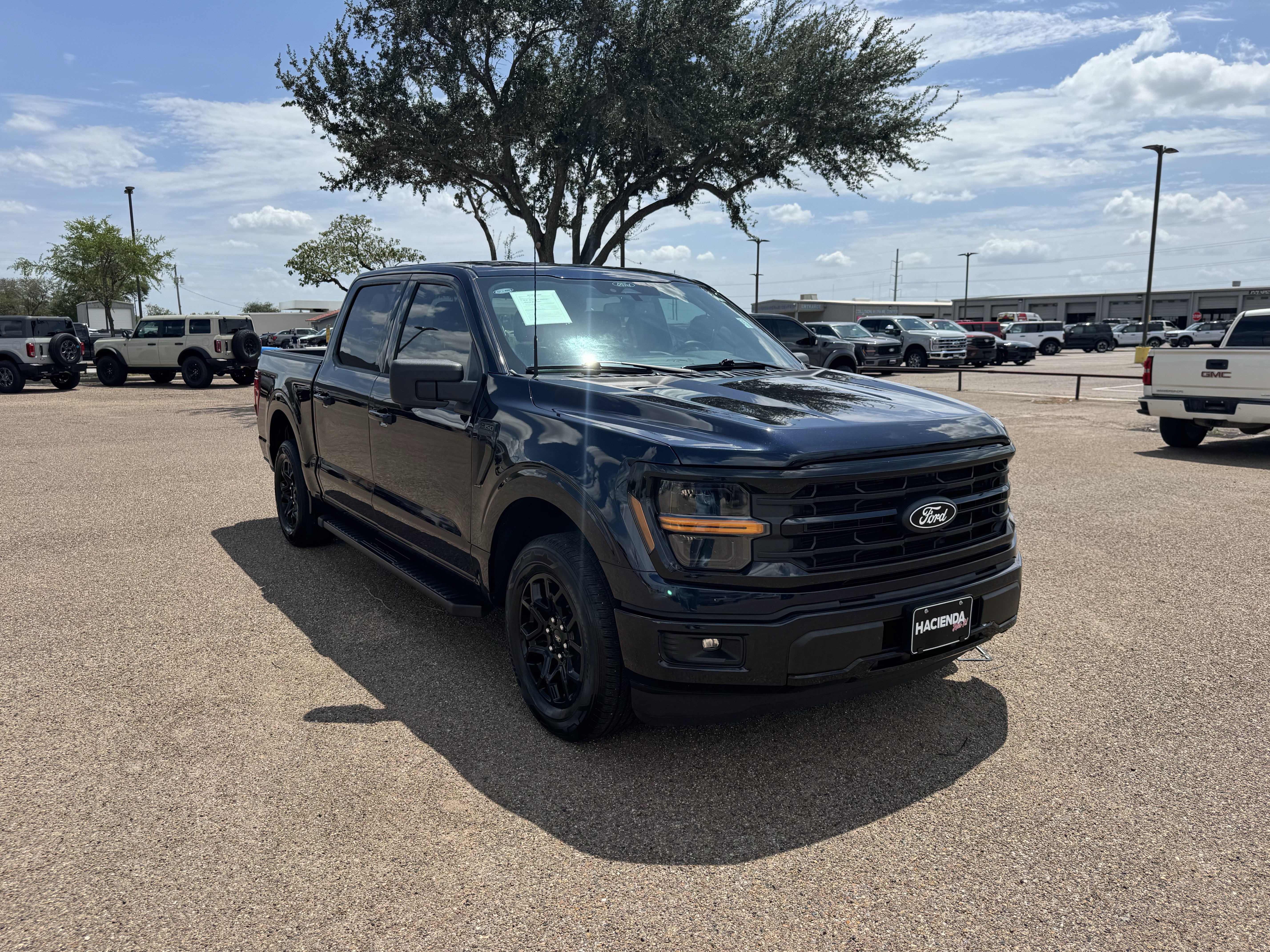Certified 2024 Ford F150 XLT w/ XLT Black Appearance Package RWD image 5