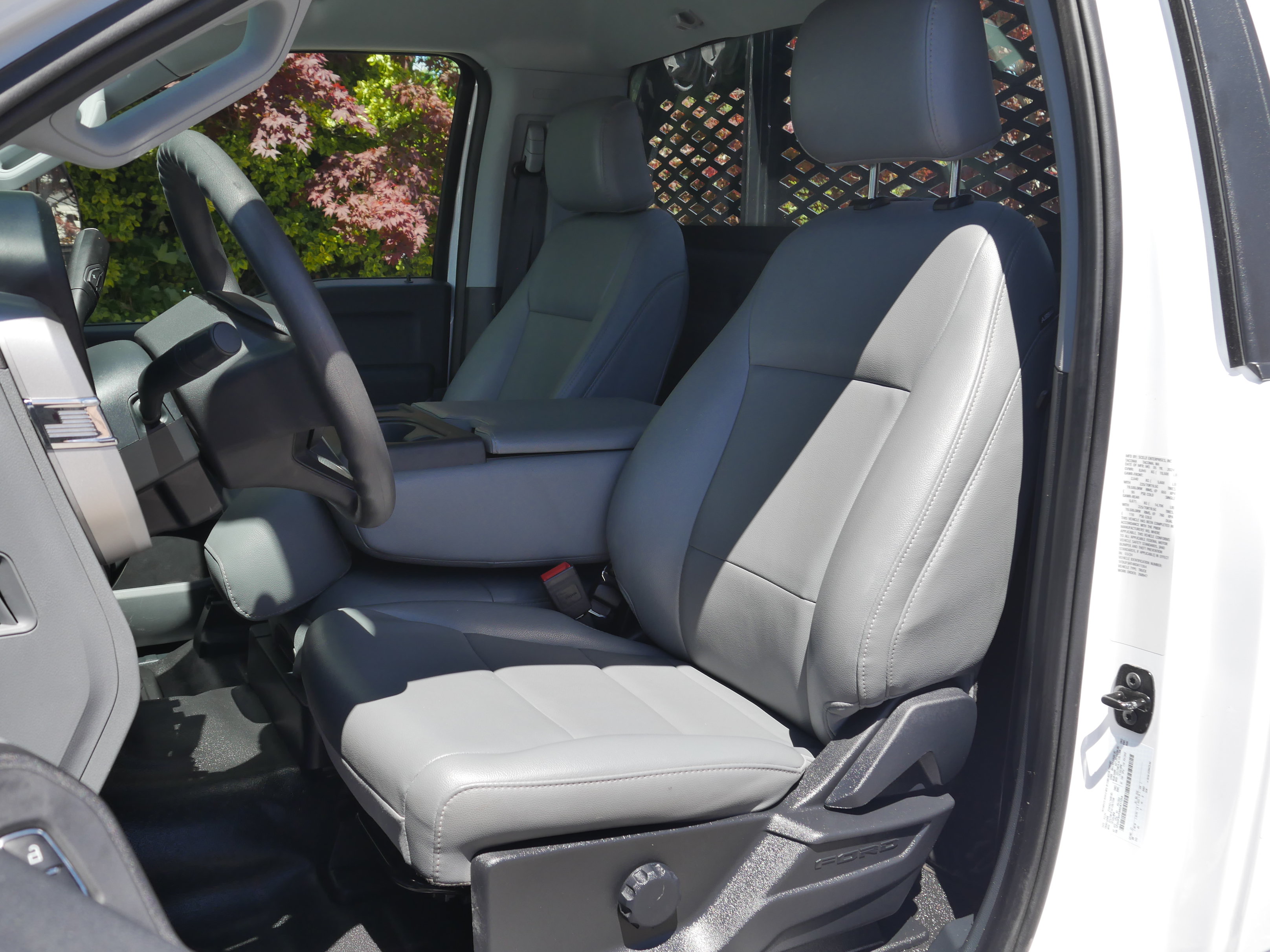 Certified 2024 Ford F550 4x4 Regular Cab Super Duty image 25