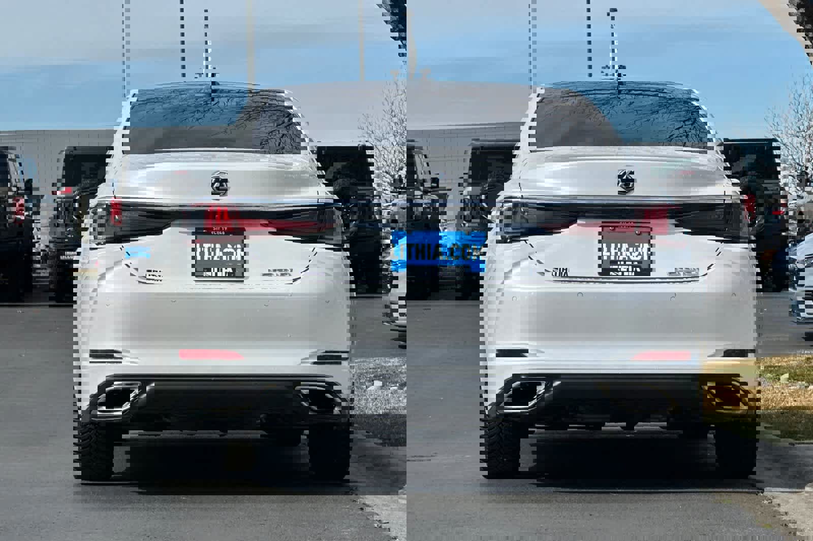 Used 2022 Lexus ES 350 w/ Accessory Package 2 image 4