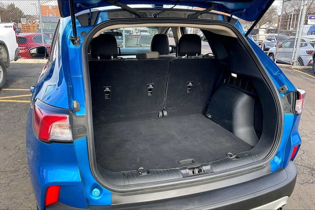 Certified 2020 Ford Escape SE image 25