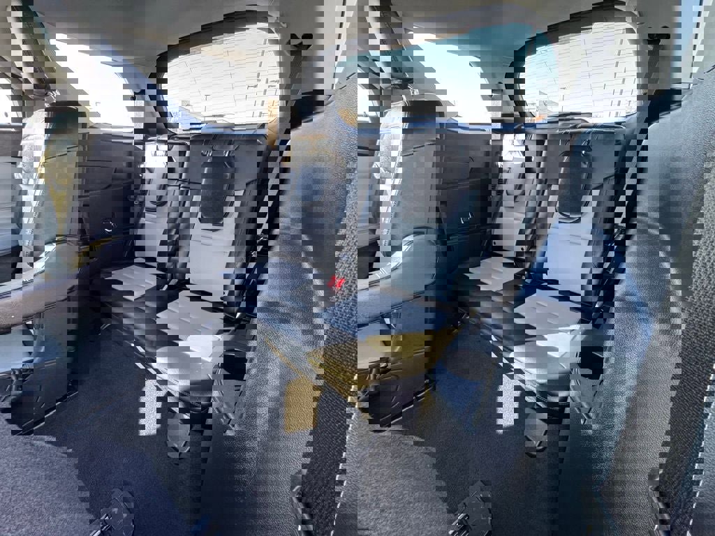 Certified 2023 Ford Explorer XLT w/ Equipment Group 202A image 10