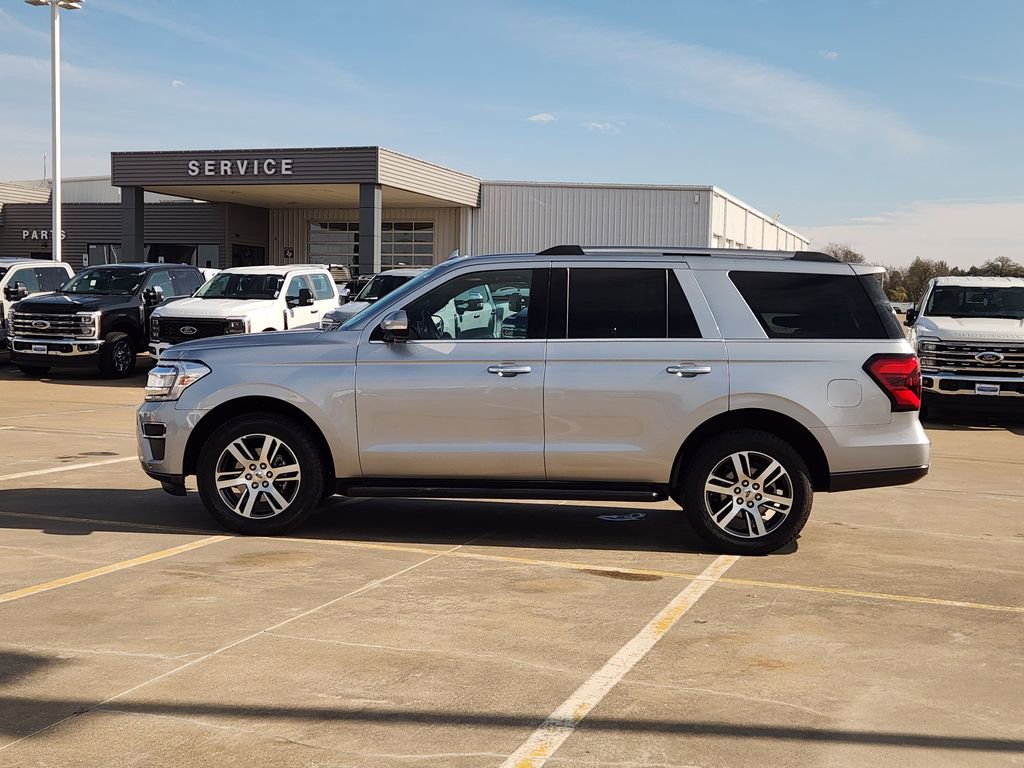 Certified 2024 Ford Expedition Limited image 4