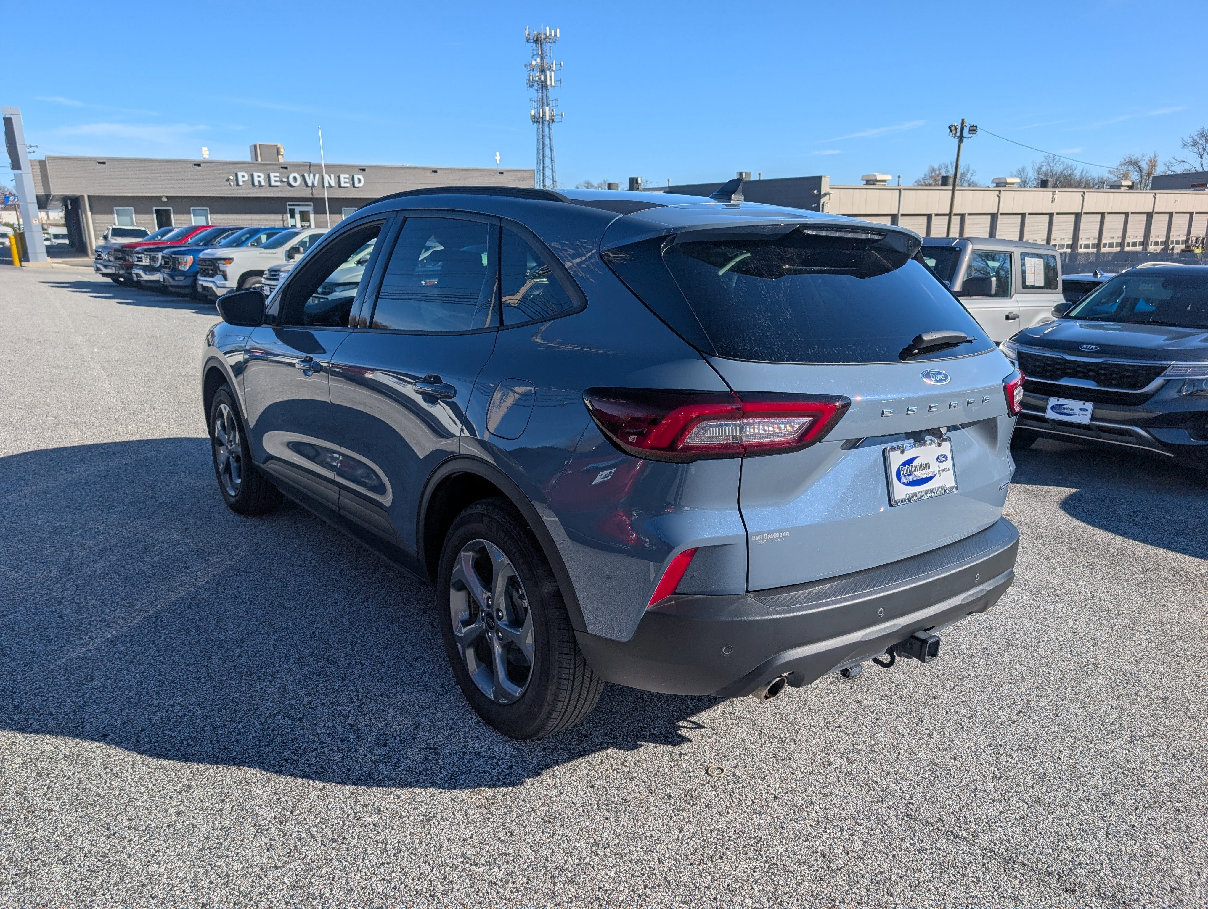 Certified 2025 Ford Escape ST-Line Elite w/ Tech Pack #1 image 5