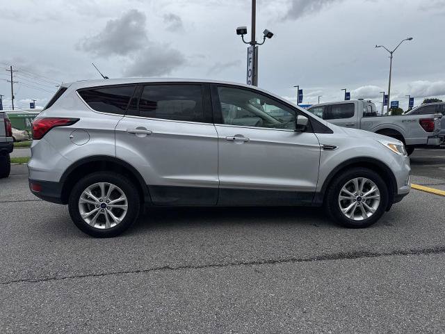 Certified 2019 Ford Escape SE FWD image 4