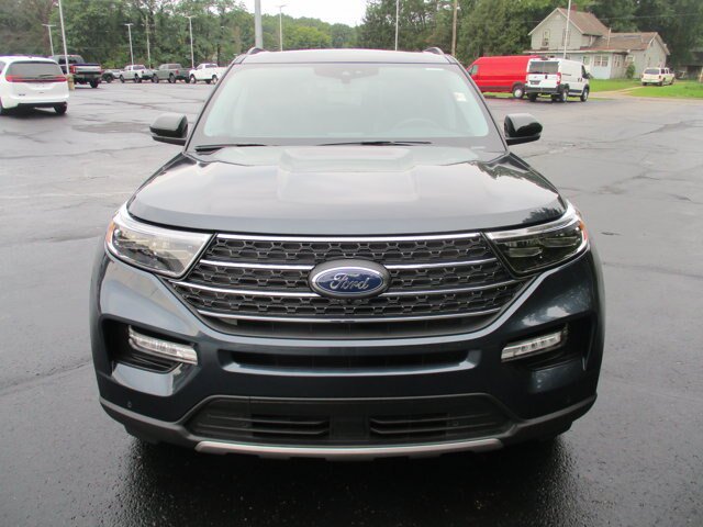 Certified 2023 Ford Explorer XLT w/ Equipment Group 202A AWD/4WD image 5