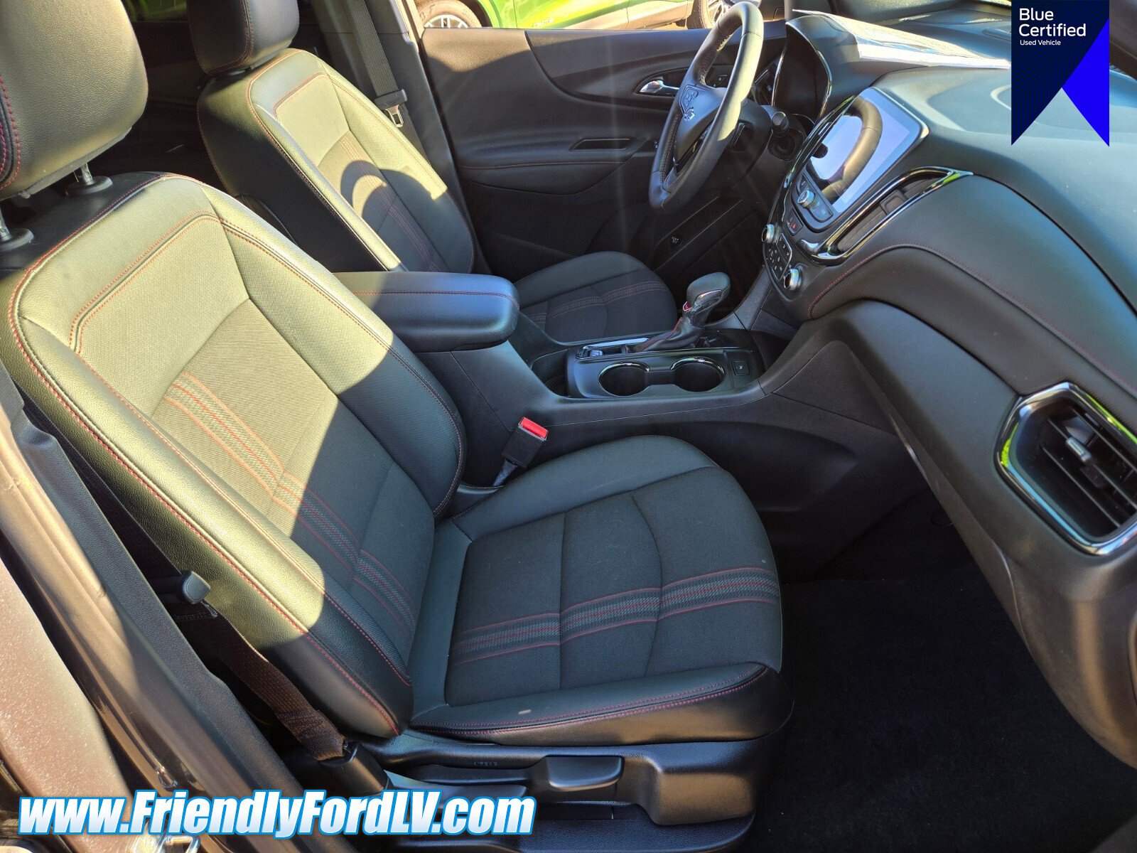 Used 2022 Chevrolet Equinox RS w/ Infotainment Package image 16