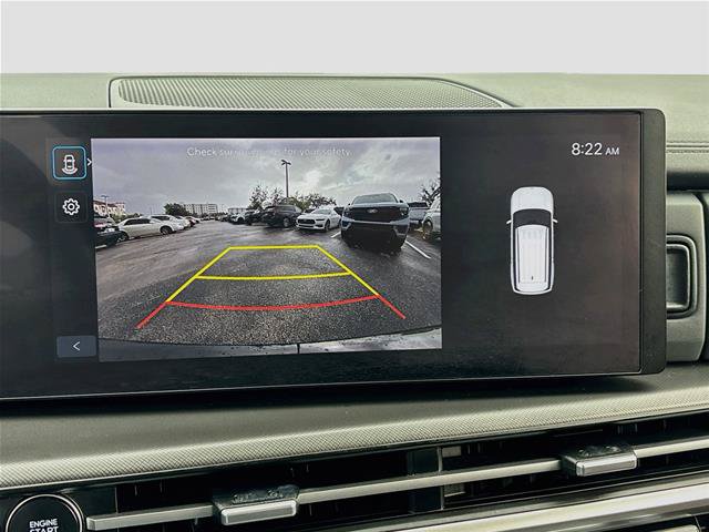 Used 2025 Hyundai Santa Fe SEL FWD image 13