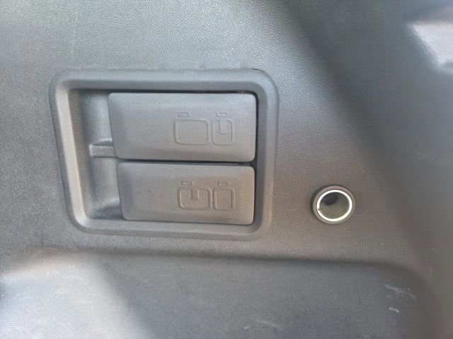 Used 2019 Chevrolet Equinox LT image 13