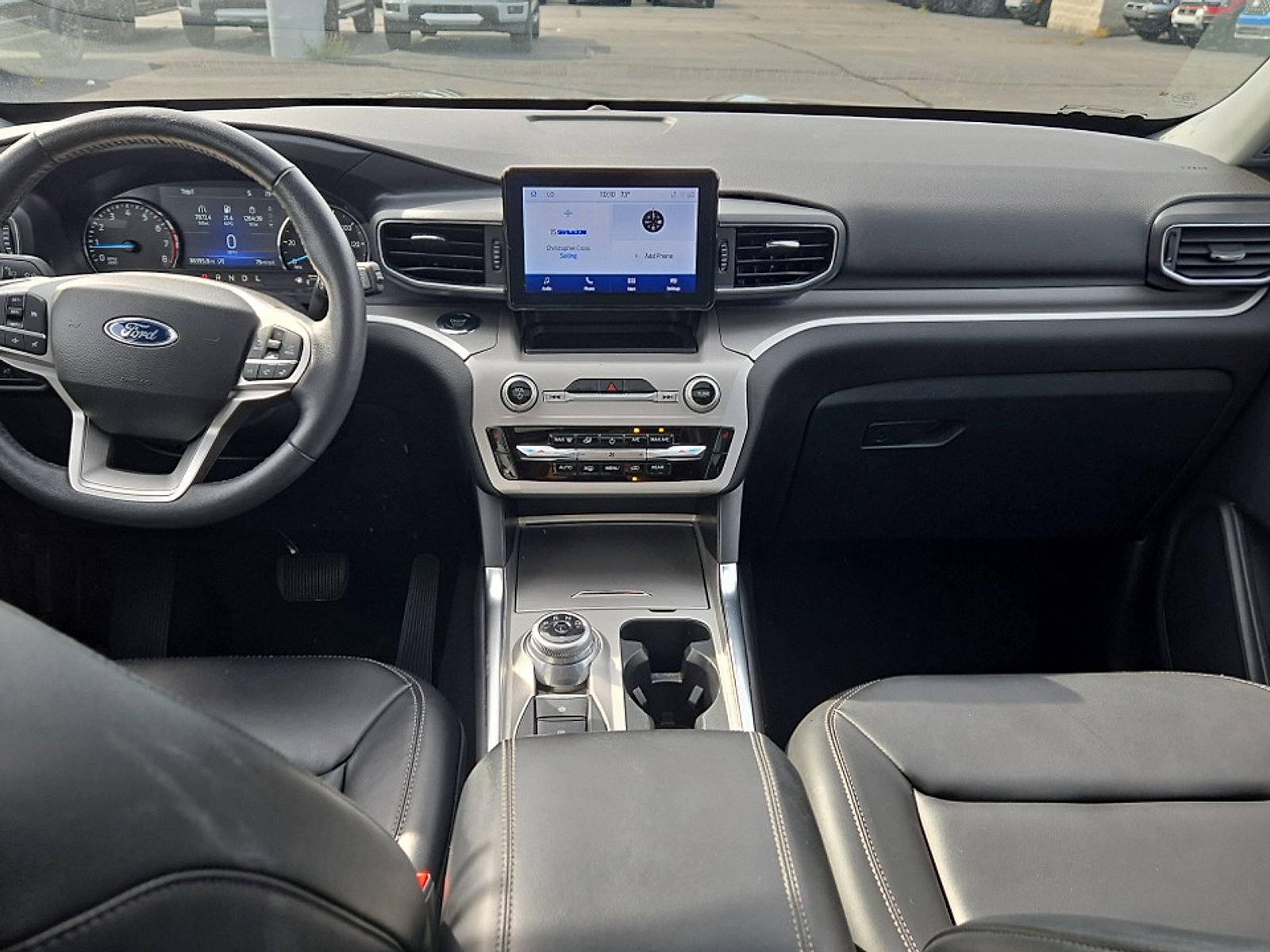 Certified 2023 Ford Explorer XLT w/ Equipment Group 202A AWD/4WD image 9