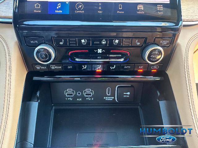 Used 2023 Jeep Grand Cherokee Summit AWD/4WD image 24