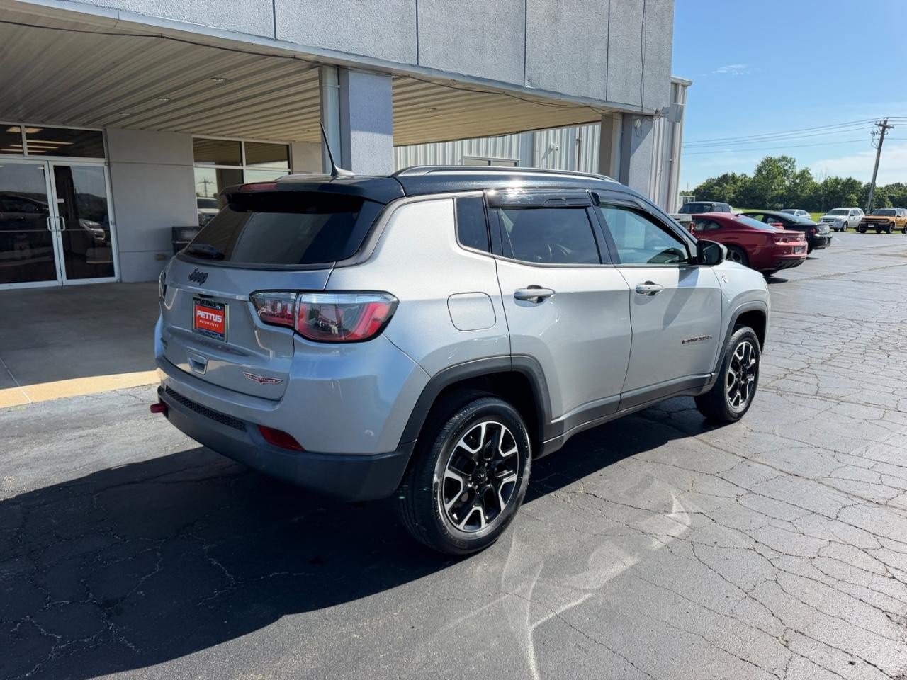 Used 2020 Jeep Compass Trailhawk AWD/4WD image 3