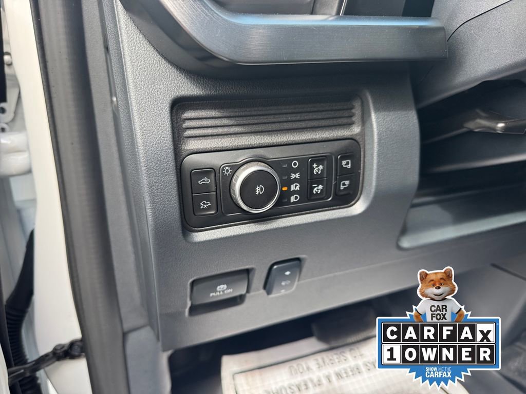 Certified 2025 Ford F250 Lariat w/ Chrome Package image 29