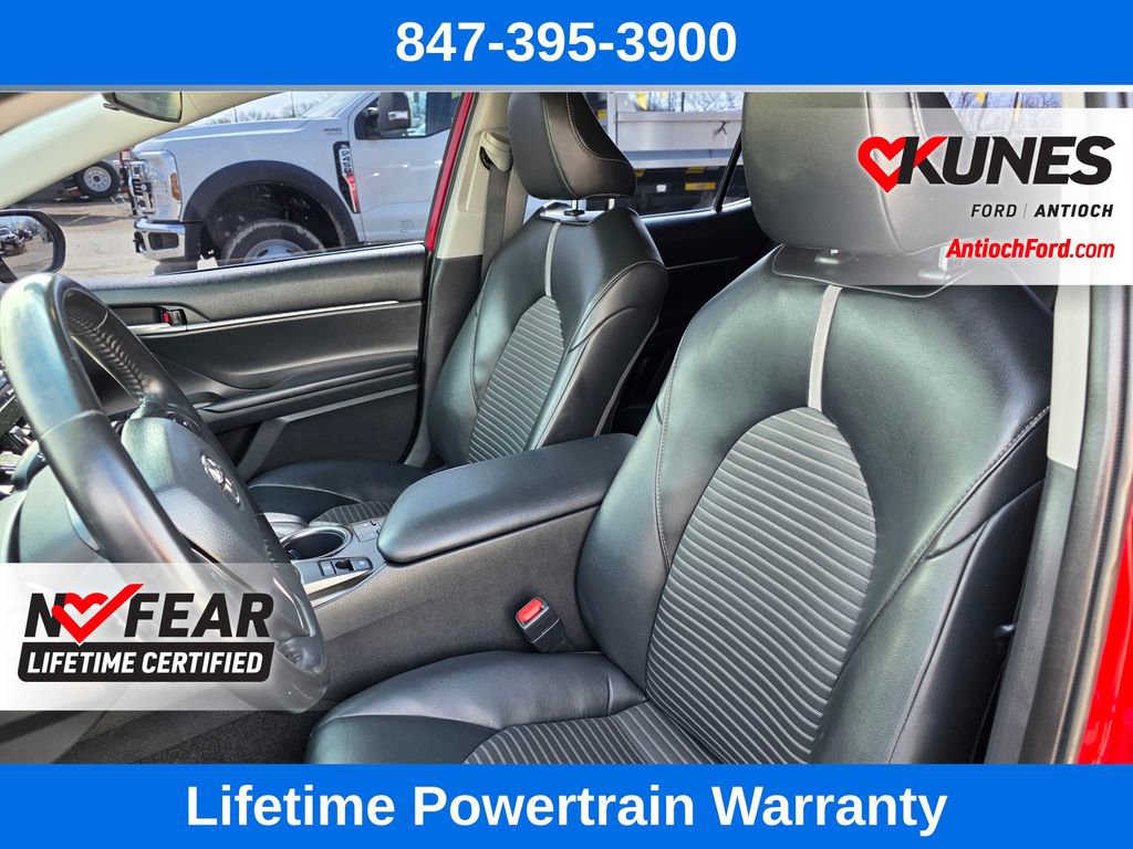 Used 2021 Toyota Camry SE w/ Cold Weather Package image 16