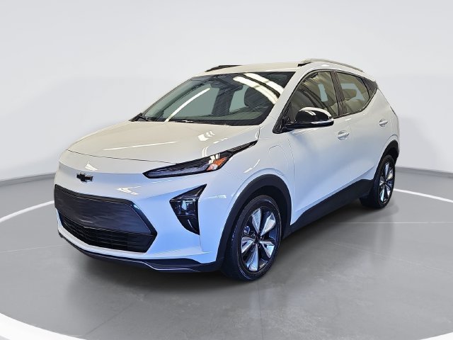 Used 2023 Chevrolet Bolt EUV LT w/ Convenience Package FWD image 7