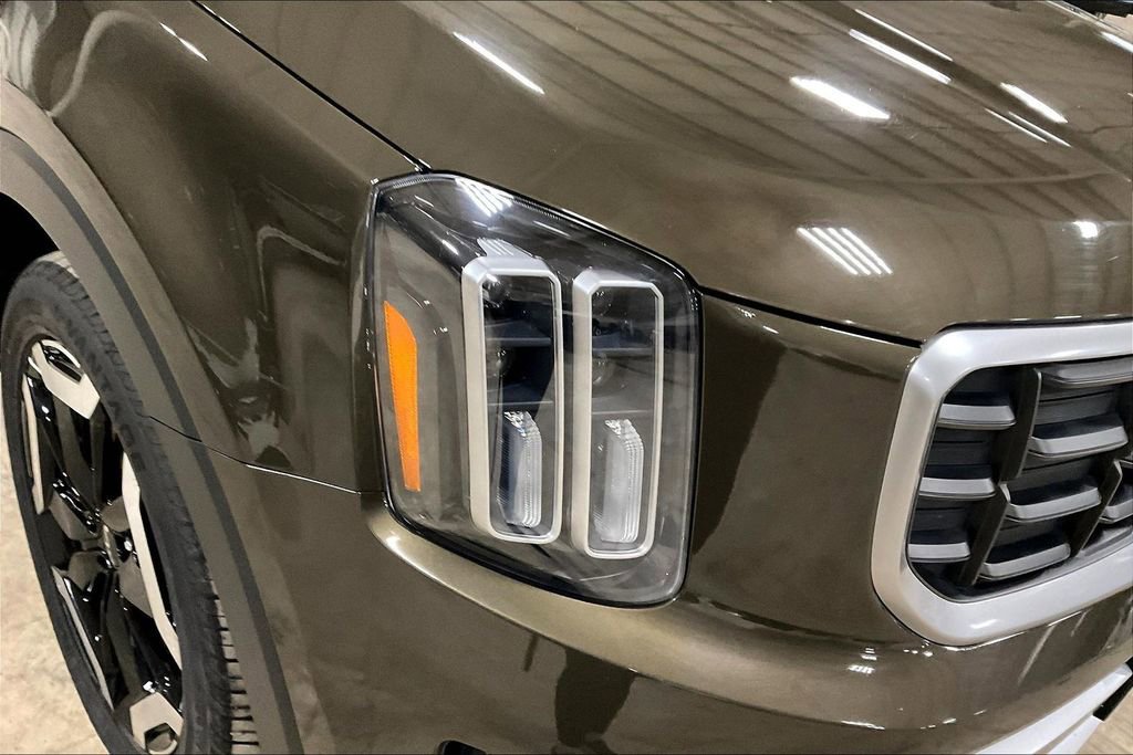 Used 2025 Kia Telluride S AWD/4WD image 28