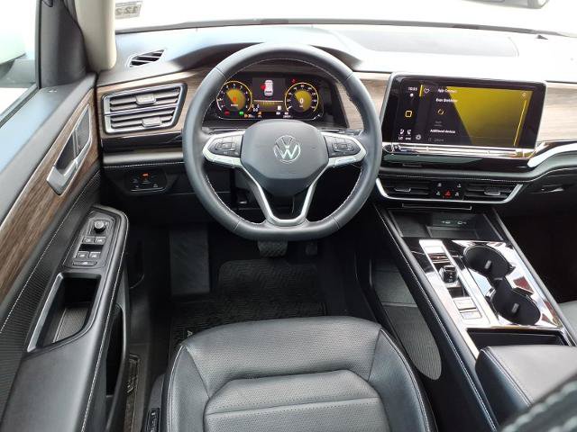 Used 2024 Volkswagen Atlas SEL AWD/4WD image 9