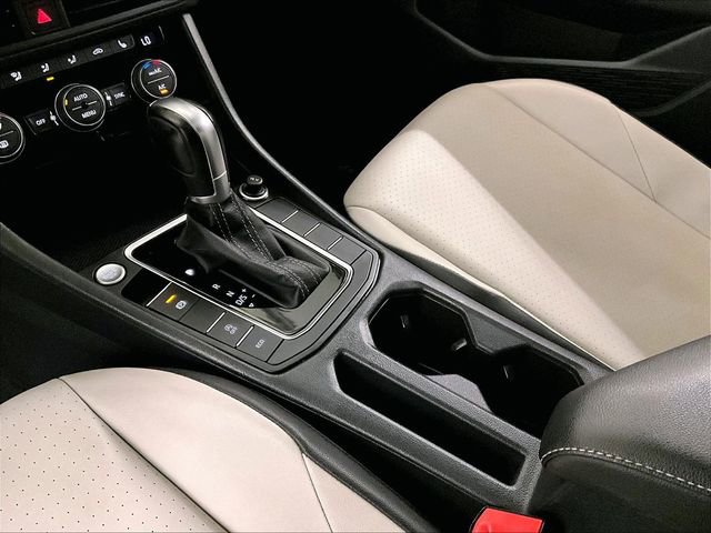 Used 2019 Volkswagen Jetta R-Line FWD image 16