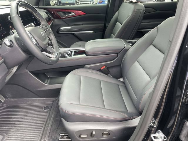 Used 2025 Chevrolet Traverse Z71 w/ Enhanced Driving Package AWD/4WD image 15