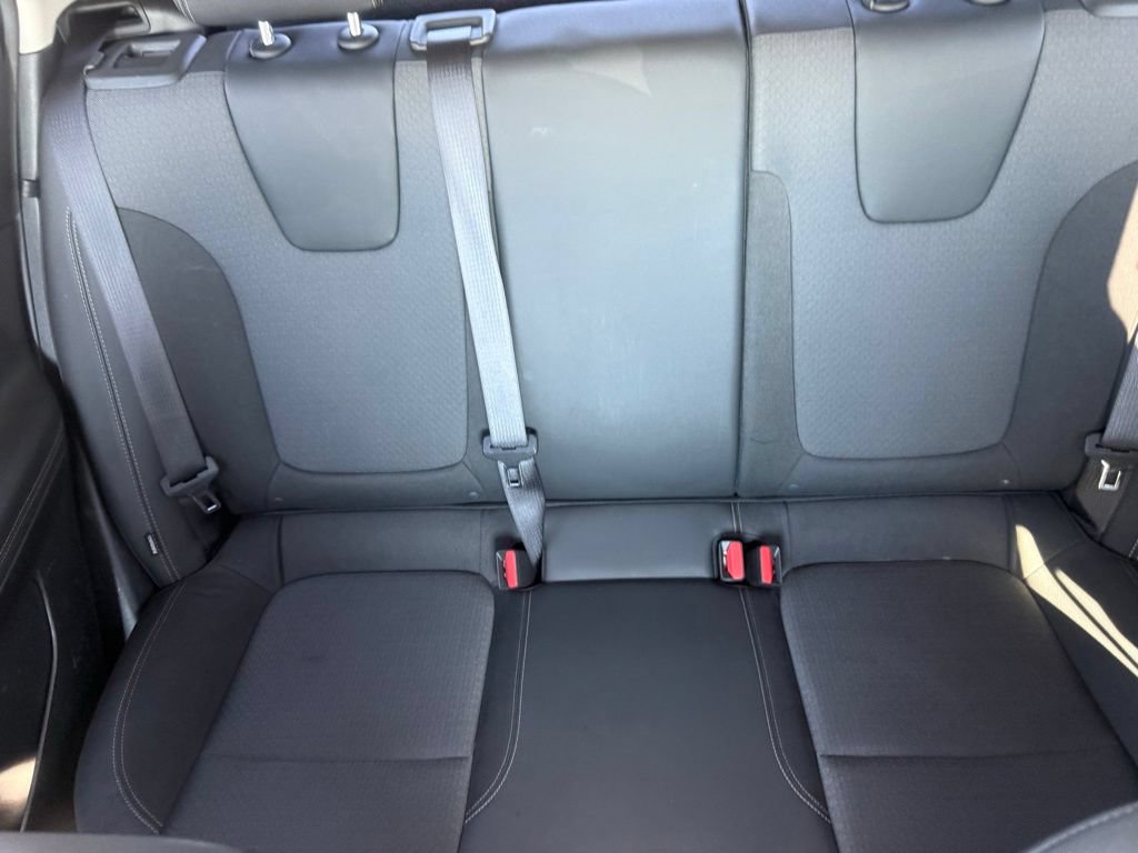 Used 2023 Buick Encore GX Preferred w/ Cold Weather Comfort Package FWD image 34