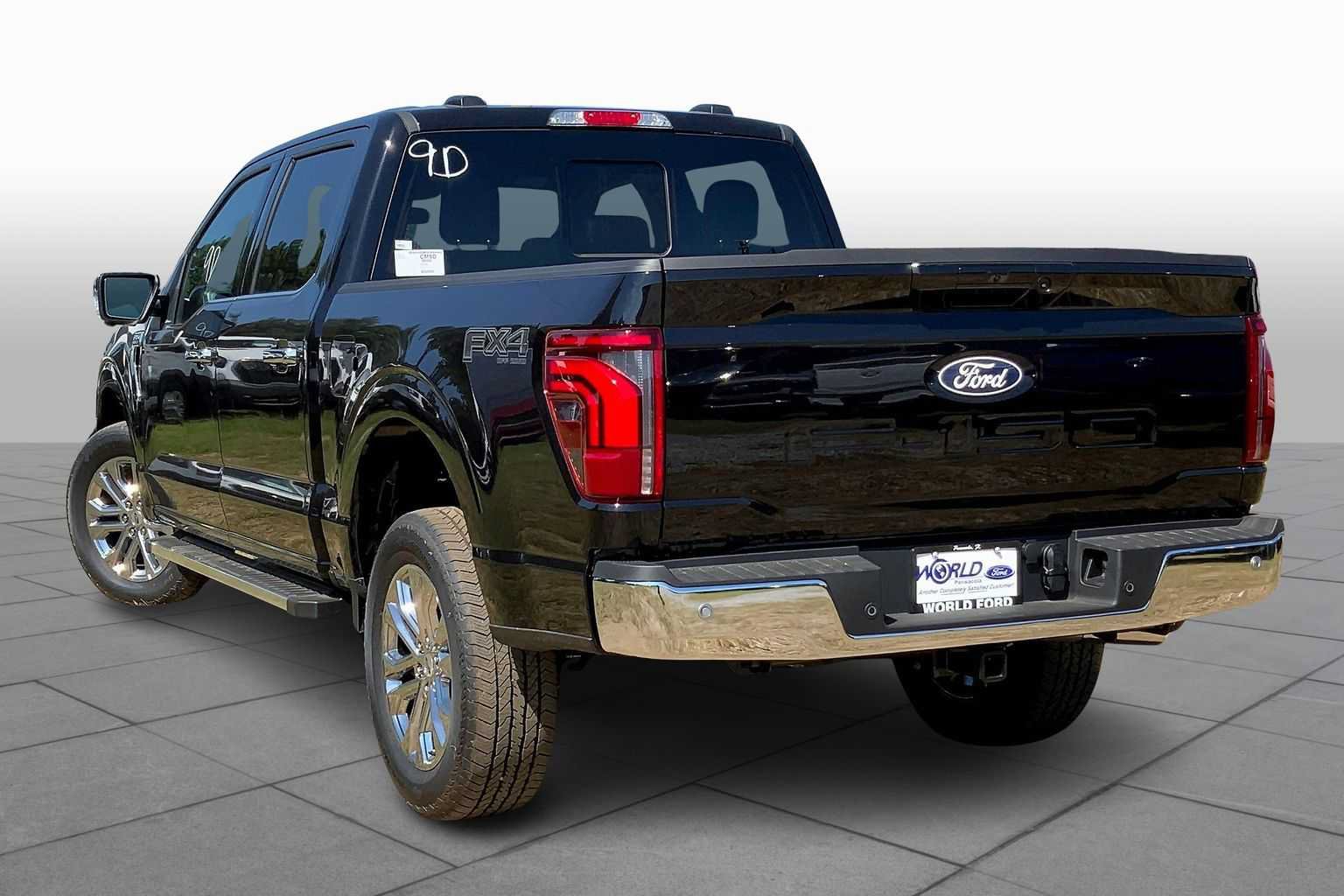 Certified 2025 Ford F150 Lariat w/ Equipment Group 501A Mid AWD/4WD image 11