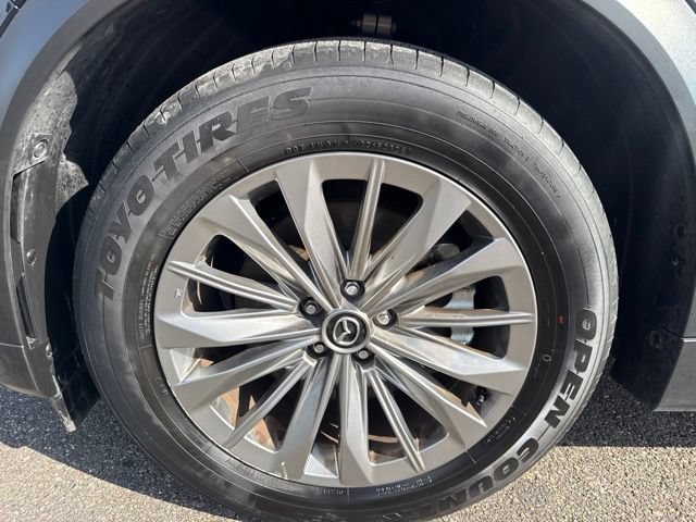 Used 2025 MAZDA CX-90 3.3 Turbo w/ Preferred Package AWD/4WD image 11