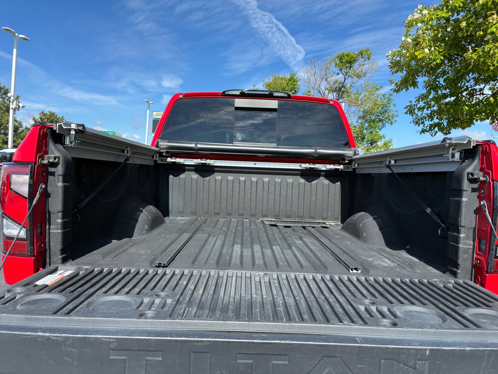 Used 2021 Nissan Titan PRO-4X w/ Pro-4x Convenience Package AWD/4WD image 33