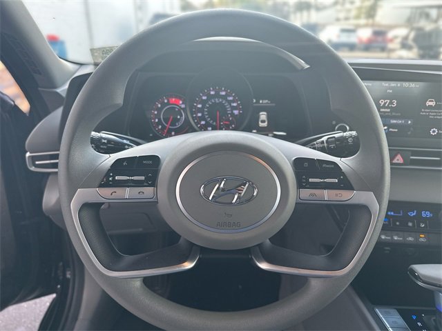 Used 2023 Hyundai Elantra SEL w/ Cargo Package image 15