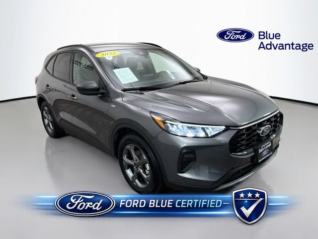 Certified 2025 Ford Escape ST-Line FWD image 1