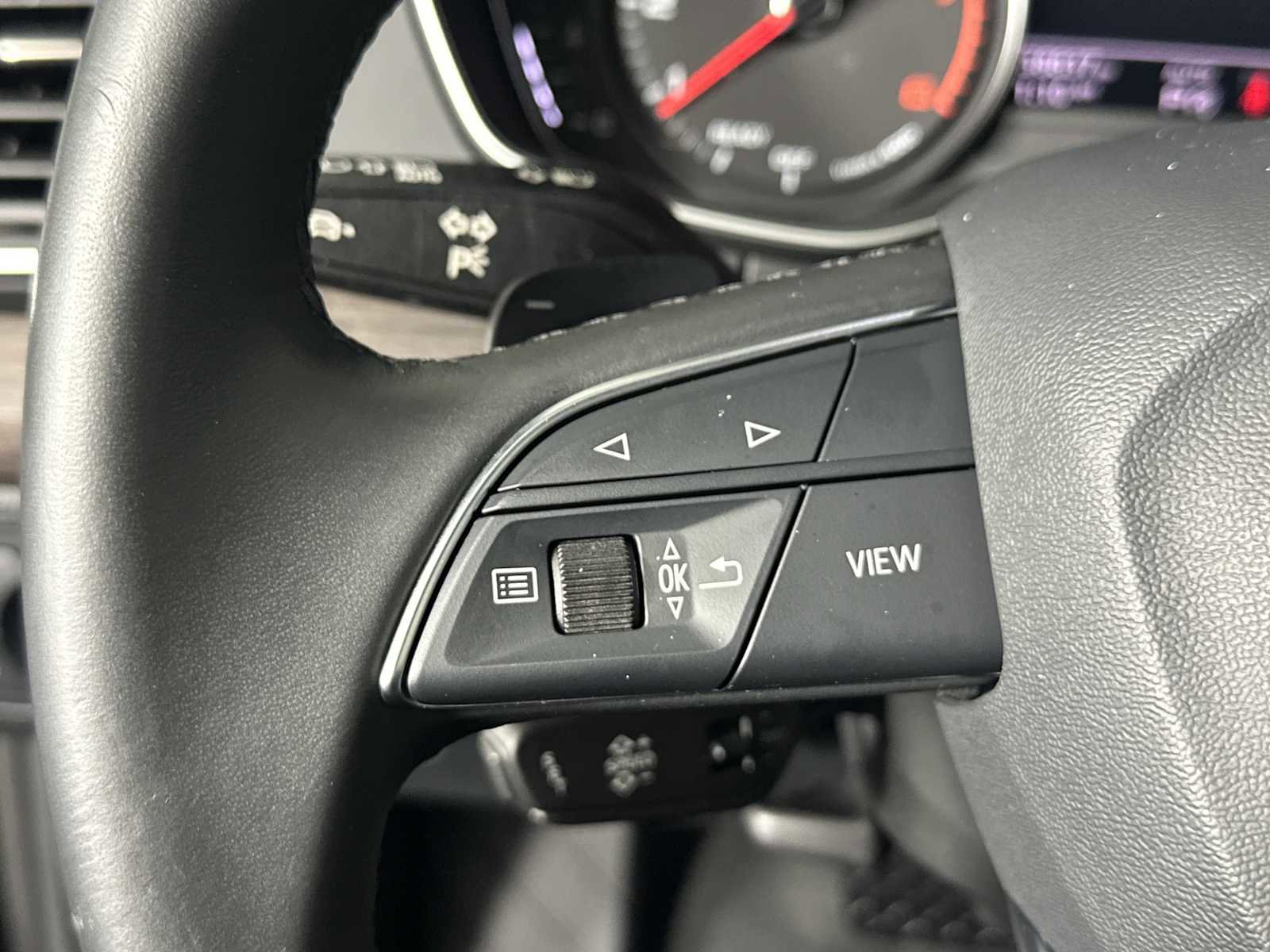 Used 2023 Audi Q5 2.0T Premium w/ Convenience Package image 20