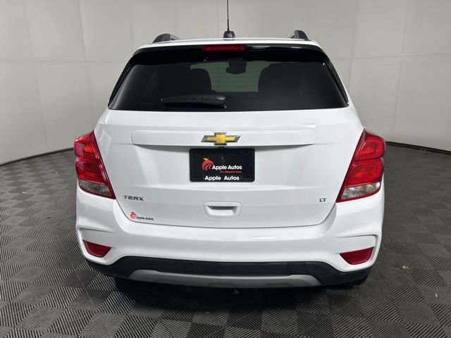 Used 2018 Chevrolet Trax LT w/ LT Convenience Package image 3