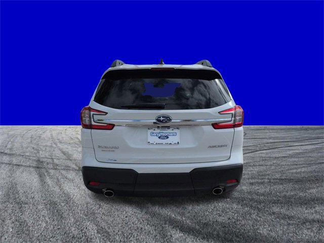 Used 2025 Subaru Ascent Premium image 4