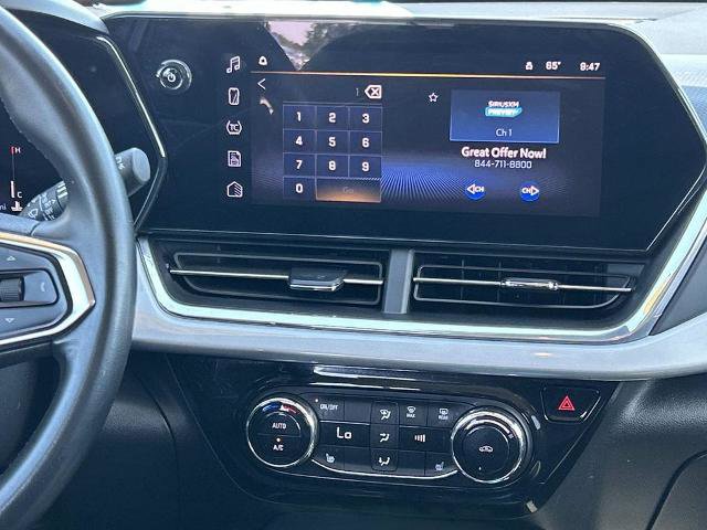 Used 2024 Chevrolet Trax LT w/ Driver Confidence Package FWD image 15
