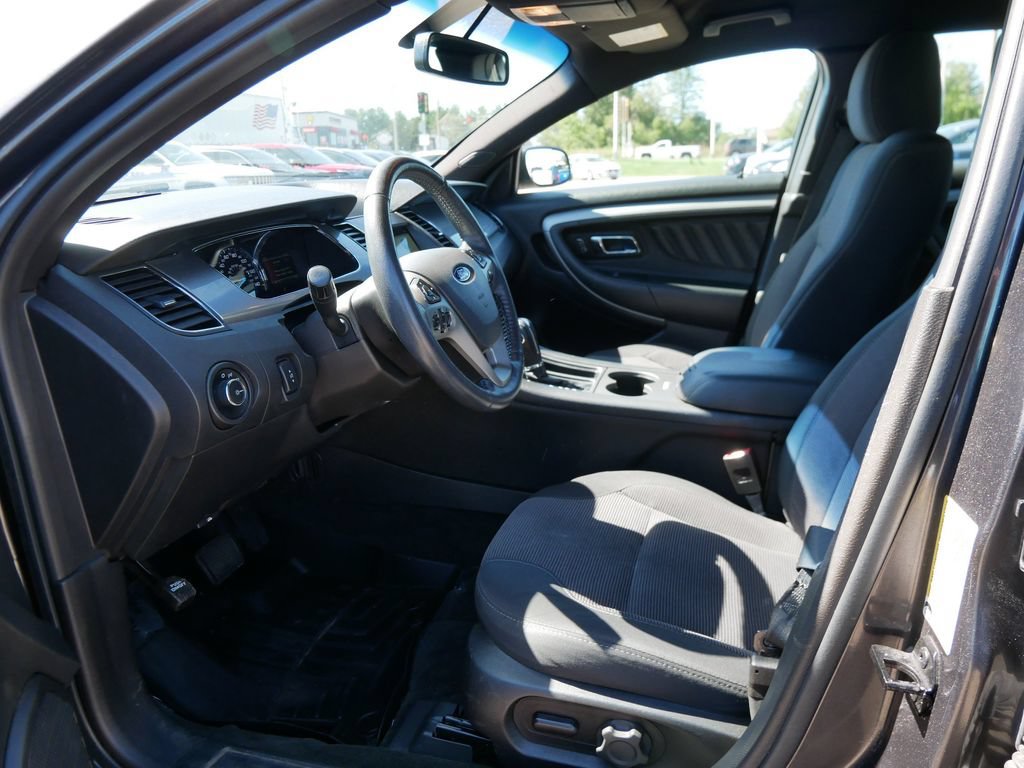 Certified 2018 Ford Taurus SEL w/ Equipment Group 201A FWD image 9