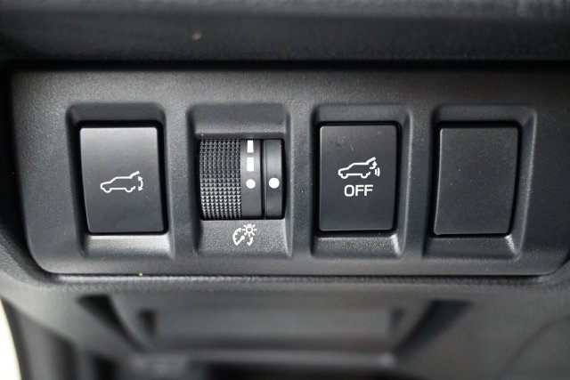 Used 2025 Subaru Outback Onyx Edition XT AWD/4WD image 23