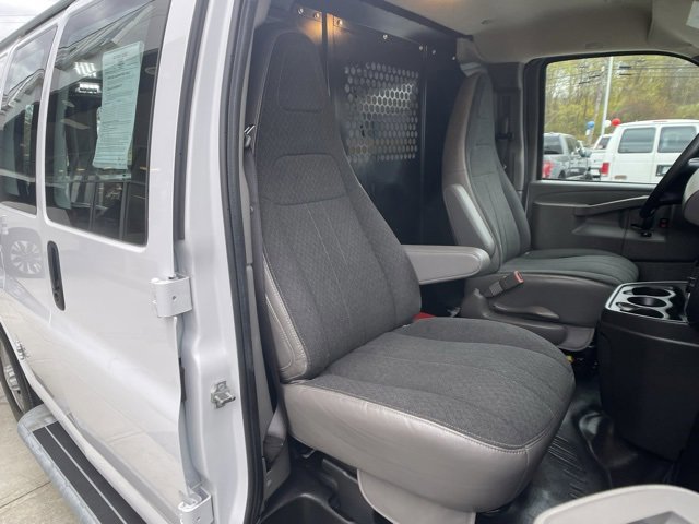 Used 2024 Chevrolet Express 2500 Work Van w/ Driver Convenience Package image 26