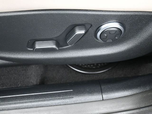 Used 2024 Genesis GV70 2.5T image 11